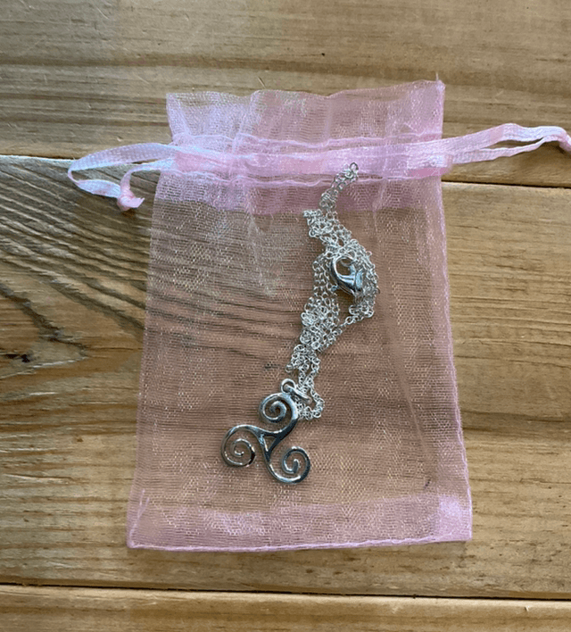 Pendentifs et chaînes argent/Plaqué or 